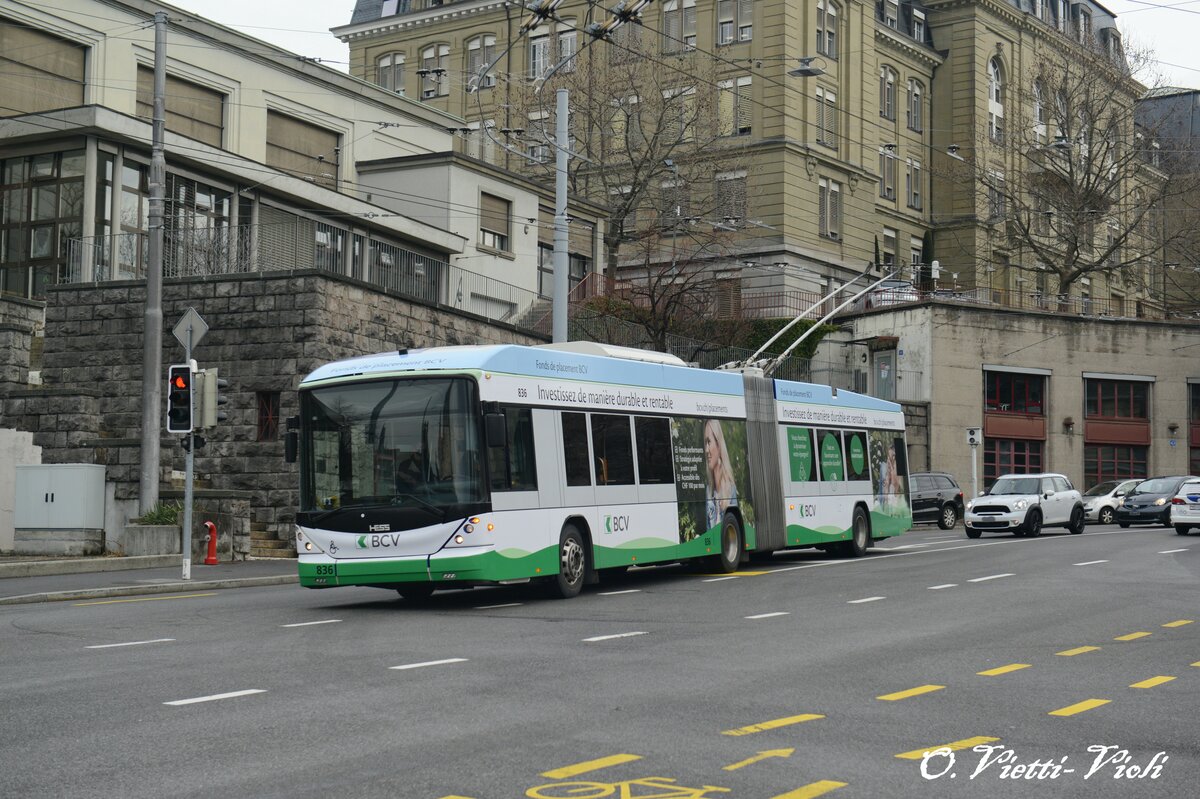 Trolleybus articulé Hess BGT-N2D 836 avec la pub BCV
Ici sur la Rue Dr César-Roux
le 05 Février 2021