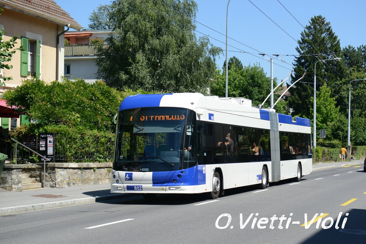 Trolleybus articulé Hess LighTram 19 802
Ici à Chailly-Village
le 29 Juillet 2021
