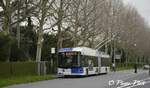 Trolleybus articulé Hess BGT-N2D 883  Ici à Lausanne, Sablons  le 02 Avril 2014
