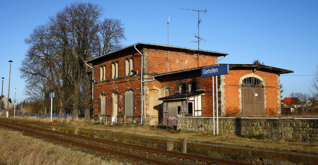 Das Bahnhofsgeb�ude in Gehofen am 14.01.2012. (Foto: Michael Rathmann)