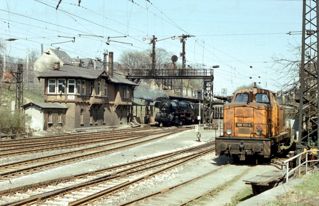 DR 106 151-4 am 22.04.1982 in Camburg.
