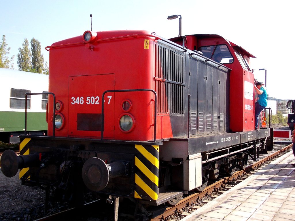 EBS 346 502-7 beim Dampflockfest am Bahnhof Karsdorf am 29.9.2011