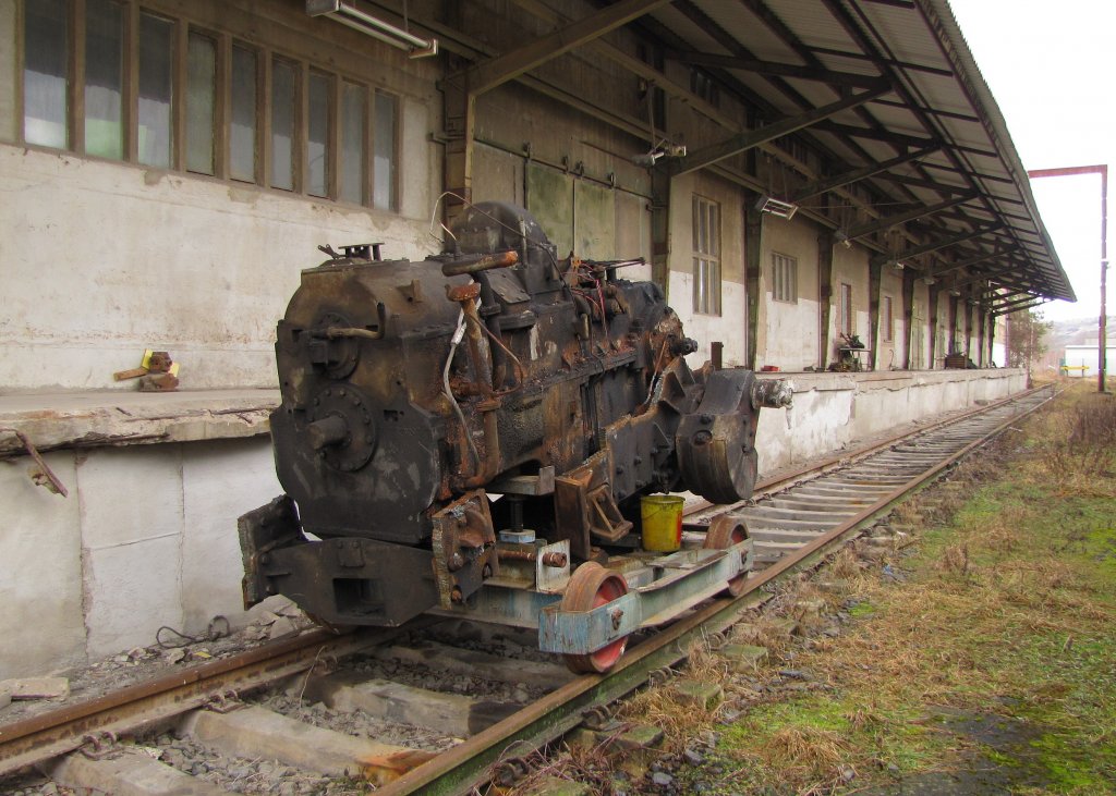 Ein ausgebautes V60 Getriebe, vermutlich von der ARCO 5061.04-9, am Zementwerk Karsdorf; 19.02.2012