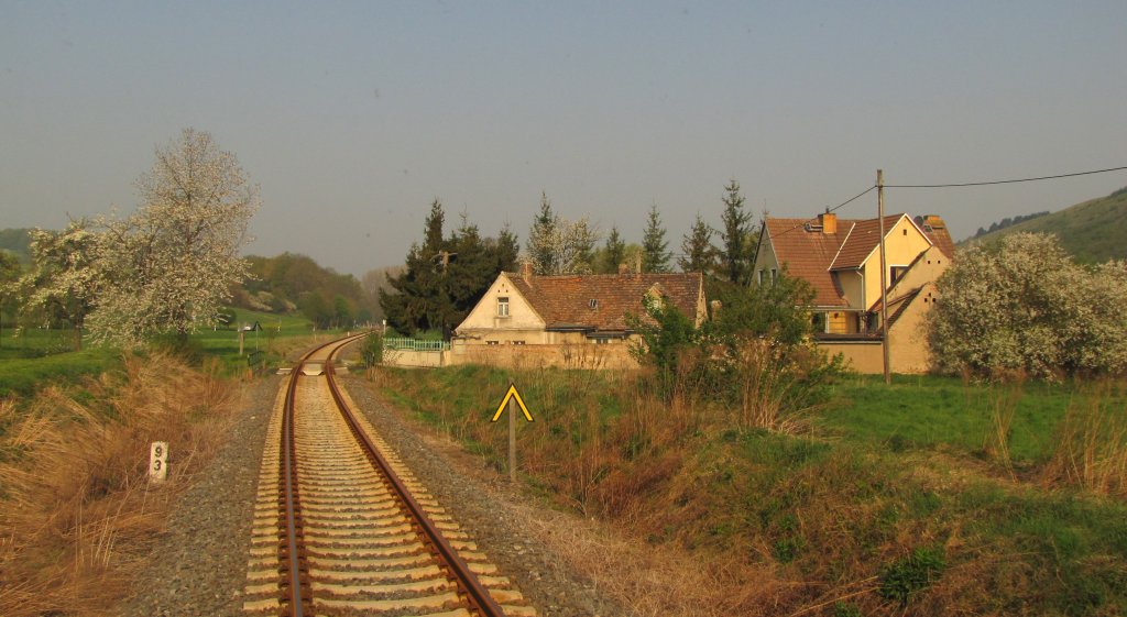 Unstrutbahn Km 9,3 bei Balgst�dt; 21.04.2011