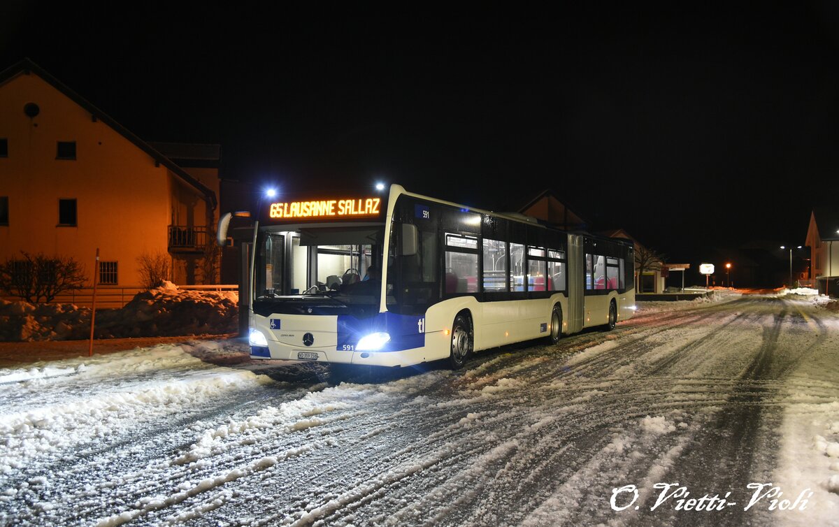 Autobus articulé mercedes-benz Citaro 591
Ici à Servion Poste
le 1 Février 2019