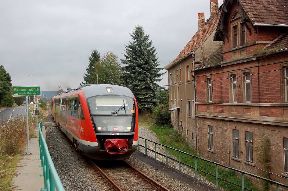 DB 642 195 + 642 724 als RB 34882 von Naumburg Ost nach Nebra, am 14.09.2014 an der Grabenm�hle bei Reinsdorf (b Nebra). (Foto: dampflok015)