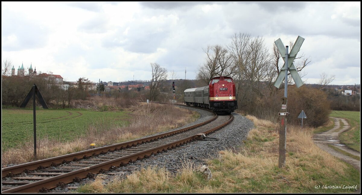 MaS Bahnconsult 112 481-7 mit einer Lipsia Erlebnisreisen Chartersonderfahrt von Karsdorf nach Leipzig Hbf, am 19.03.2022 bei Naumburg (S).  (Foto: Christian Leipold)