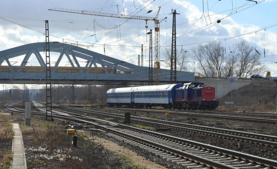 RailTransport-Stift s.r.o. 745 702-1 mit dem DGS 41386 von Rostock nach Karsdorf, am 10.03.2017 bei der Einfahrt in Naumburg Hbf. (Foto: dampflok015)