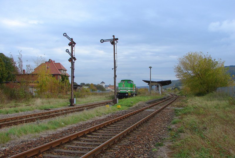 EB 20  Lisa 1  als Tfzf (D) 88578 von Erfurt-Ost nach Karsdorf im Bf Laucha (Unstrut); 25.10.2009 (Foto: Dieter Thomas)