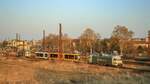 Am 04.03.2026 brachte die RailAdventure 2016 902 die erste neue Straßenbahn des Typs  Tina  für die Geraer Verkehrsbetriebe von Stadler aus Basel nach Gera-Zwötzen. Bis zum Fahrtrichtungswechsel in Naumburg (S) Hbf war die 190 311 Zuglok des DGS 92436. (Foto: instagram.com/bahnbilder_naumburg)