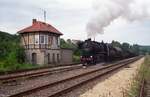 IGE Werrabahn 52 8039-1 mit einem Fotogüterzug aus Sondershausen, am 24.08.1996 nach der Ankunft im Bahnhof Freyburg.