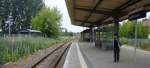 Der Bahnsteig am 06.07.2013 in Laucha.