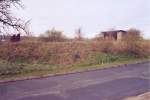 Der ehemalige Lokschuppen am Ostkopf vom Bf Laucha im April 2008.