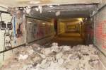 Am 13.10.2015 dokumentierte G�nther G�bel die teilweise Zusch�ttung der Lauchaer Bahnhofsunterf�hrung.