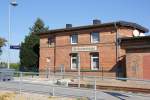 Das Bahnhofsgeb�ude von Kirchscheidungen am 29.09.2013.