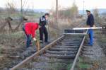 Am 17.11.2012 fanden in Ro�leben durch einen weiteren ehrenamtlichen Arbeitseinsatz unserer IG die letzten Arbeiten am Anschlu�gleis zur Kalihalde statt.