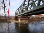 Die neue Saalebr�cke in Ro�bach w�hrend dem Einschub am 16.01.2012.