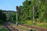 Ein Blick auf die EZMG-Signale am 07.08.2018 im Bahnhof Nebra.