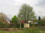 Der letzte erhaltene Wasserkran an der Unstrutbahn, am 01.05.2013 im Bahnhof Ro�leben.