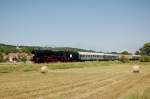 DB Museum 03 1010-2 mit dem DPE 80333 von Leipzig Hbf über Freyburg Bbf nach Großheringen anlässlich der Saale-Weinmeile, am 08.06.2014 in Kleinjena.