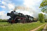 IGE Werrabahn-Eisenach 41 1144-9 mit dem  Rotkäppchen-Express I  von Altenburg nach Freyburg, am 21.05.2017 bei Roßbach.