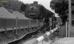 DR 44 0378-8 mit einem Sandzug von Sangerhausen nach Karsdorf, am 09.08.1980 in Nebra.