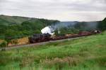 IGE Werrabahn 52 8039-1 am 24.08.1996 mit einem Foto-G�terzug von Freyburg nach Artern, am  Hohn  bei Laucha.