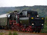 EMBB 52 8154-8 (ex DR 52 4896) mit dem DPE 39136 von Karsdorf nach Leipzig-Plagwitz, in H�he der ehemaligen Zuckerfabrik Laucha; 11.09.2010 (Foto: Lothar Biegemann)