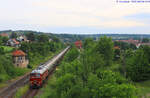 EBS V200 507 mit leeren Kohlestaubwagen von Karsdorf nach Spreewitz, am Morgen des 05.06.2025 in Freyburg (U) Bbf.