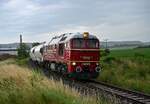 Bei leichen Gewitter war die EBS V200 507 am 20.06.2026 auf der #Unstrutbahn in Laucha (U) mit leeren Zementwagen nach Karsdorf unterwegs. (Foto: Maik K�hler)