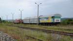 ELP 5250.05-5 (ex DB 228 742-3) und der KEG Wohnschlafwagen am Ende des Zuges, abgestellt am Zementwerk Karsdorf; 23.07.2009 (Foto: G�nther G�bel)