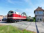PRESS 118 757-4 mit dem DPE 1820 von Zwickau (Sachs) Hbf nach Karsdorf, am 09.09.2023 in Laucha (Unstrut).