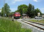 DB 232 556-3 durchf�hrt Freyburg mit einem der ersten Zementz�ge der  Neuzeit , am 08.06.2006 in Richtung Naumburg.