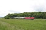 LEG 232 416-8 und die WFL 03 2155-4 am Zugschluss mit dem DPE 61440 von Leipzig-Plagwitz nach Freyburg, am 24.05.2015 bei Kleinjena.