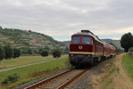 EBS 132 334-4 mit dem DPE 24871 von Naumburg Hbf nach Karsdorf, am 20.08.2016 zwischen Freyburg und Balgstädt.