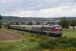 LEG 132 004-3 mit dem DPE 52335 von Freyburg nach Chemnitz Hbf, am 09.09.2017 bei Kleinjena.