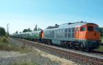 EKO Trans 232 850-8 mit dem Winzerfestsonderzug DPE 91913 aus Cottbus, am 13.09.2008 bei der Einfahrt in den Bf Freyburg.