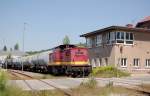 EBS 202 487-5 zieht den DGS 99751 aus Großkorbetha ams 22.05.2014 in den Anschluss der EBS in Karsdorf.