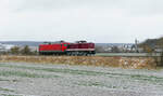 Die EBS 110 001-5 zog am 21.01.2022 die FWK 156 003-6 bei Kleinjena von Karsdorf in Richtung Naumburg.