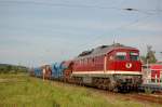 EfW 232 088-5 rangiert am 25.05.2014 mit Wagen von einer Baustelle bei Weimar in Naumburg Hbf.