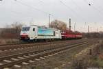 IGE 285 103-8 + EBS 242 145 + 242 110, am 16.12.2018 in Naumburg Hbf.