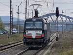 MRCE 193 855 befuhr am 19.04.2021 Lz Naumburg Hbf Richtung Bad Kösen und hatte  Hp0  am Zwischensignal wegen eines Vorausfahrenden RE.