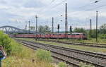 Am 13.07.2022 zog die EBS 132 334-4 von Karsdorf bis Erfurt Gbf einen Lokzug mit DB 120 126, 120 122, 120 137 + 111 175, 111 151, 111 134, 111 098, 111 162, 111 133, 111 164, 111 083, 111 166, 111