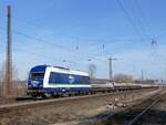 Die IntEgro 223 152 zog am 09.02.2023 in Naumburg (S) Hbf einen Schwellenzug mit der PRESS 204 033 am Zugschluss nach Jena-G�schwitz.