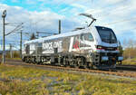 Rail Force One 2019 304-5 als Tfzf Richtung Weißenfels, am 11.12.2023 in Naumburg (S) Hbf.