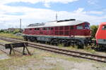 Am 13.07.2022 bespannte die EBS 132 334-4 in Naumburg (S) Hbf einen Schrottlokzug vom DB Stillstandsmanagement Karsdorf nach Erfurt Gbf.