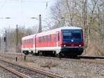 DB 928 636 mit der Zugzielanzeige  Kusel“ als Tfzf aus Ludwigshafen (Rhein) am 21.03.2025 bei der Einfahrt in Naumburg (S) Hbf.