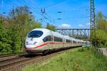 Am 30.04.2025 überführte die DB 101 039 in Naumburg (S) Hbf den NS International 406 052  Arnhem  von Krefeld zum DB Stillstandsmanagement nach Leipzig-Engelsdorf.