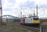 Die ECR E 186 311-7 wurde am 10.04.2026 von der DB Museum 243 002-3 in Naumburg (S) Hbf Richtung Bad K�sen �berf�hrt.