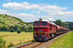 Am frühen Nachmittag des 24.06.2024 zog die EBS V200 507 den DGS 95096 von Großkorbetha nach Karsdorf bei Freyburg durch das schöne Unstruttal.